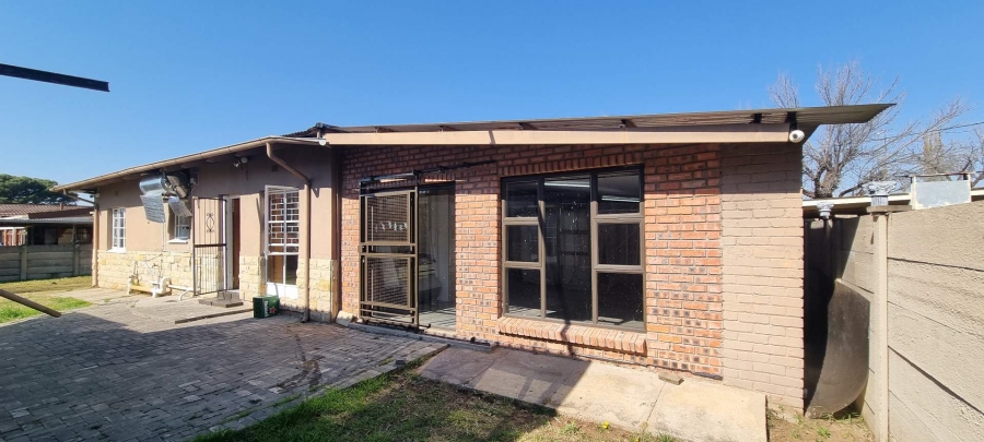 4 Bedroom Property for Sale in Wilgehof Free State